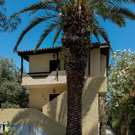 Lazaros Beachfront & * Vourvourou