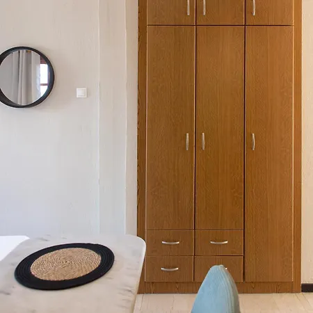 Apartment Lazaros Beachfront &