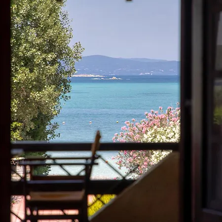 Apartmán Lazaros Beachfront & Vourvourou