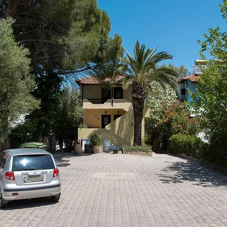 Apartmán Lazaros Beachfront & Vourvourou